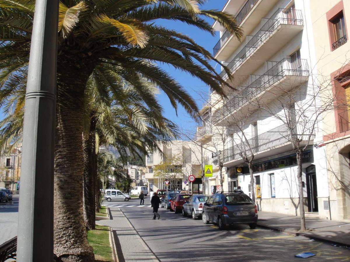 Hostal Residencia Celma Sant Carlos de la Ràpita Eksteriør bilde