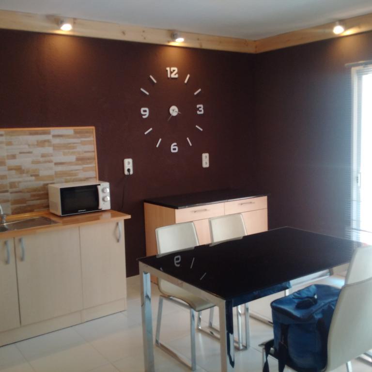 Hostal Residencia Celma Sant Carlos de la Ràpita Eksteriør bilde