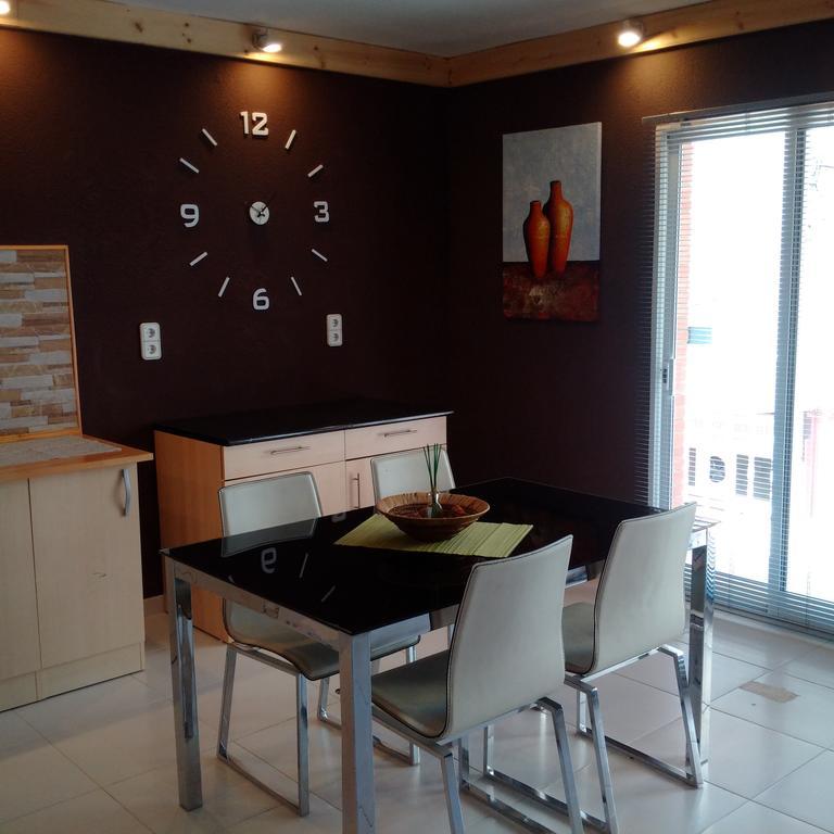 Hostal Residencia Celma Sant Carlos de la Ràpita Eksteriør bilde