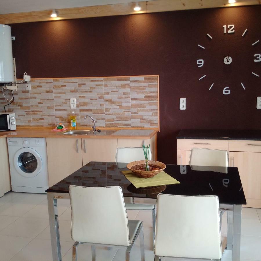 Hostal Residencia Celma Sant Carlos de la Ràpita Eksteriør bilde